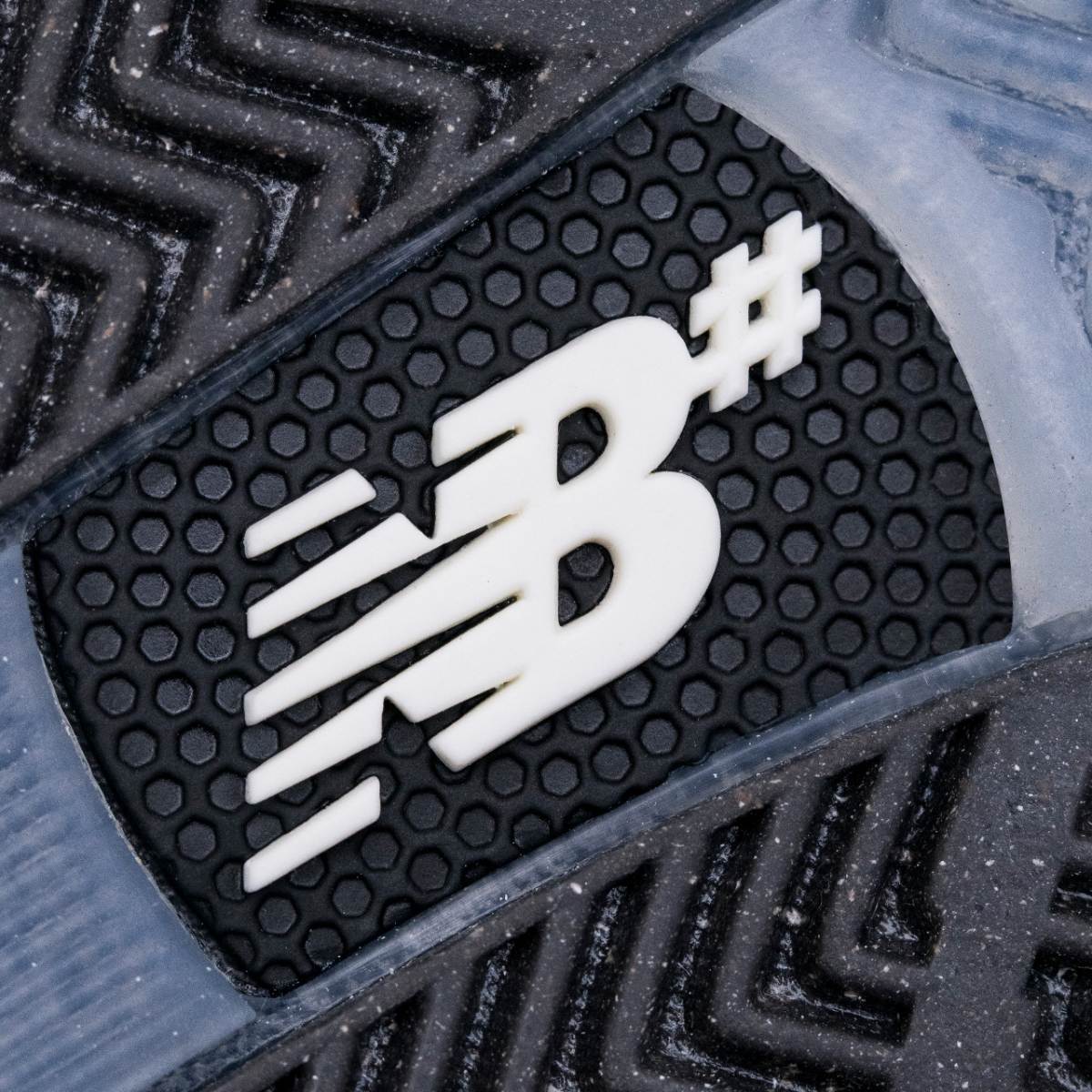 + Andrew Reynolds Numeric 933 'Mushroom Still Water'