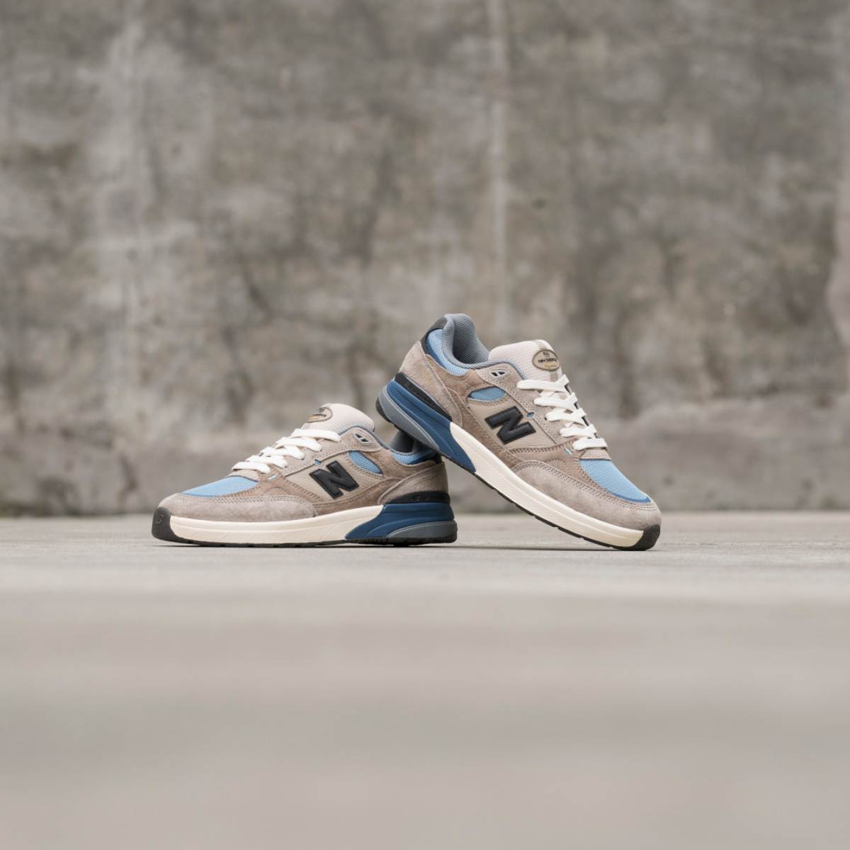 + Andrew Reynolds Numeric 933 'Mushroom Still Water'