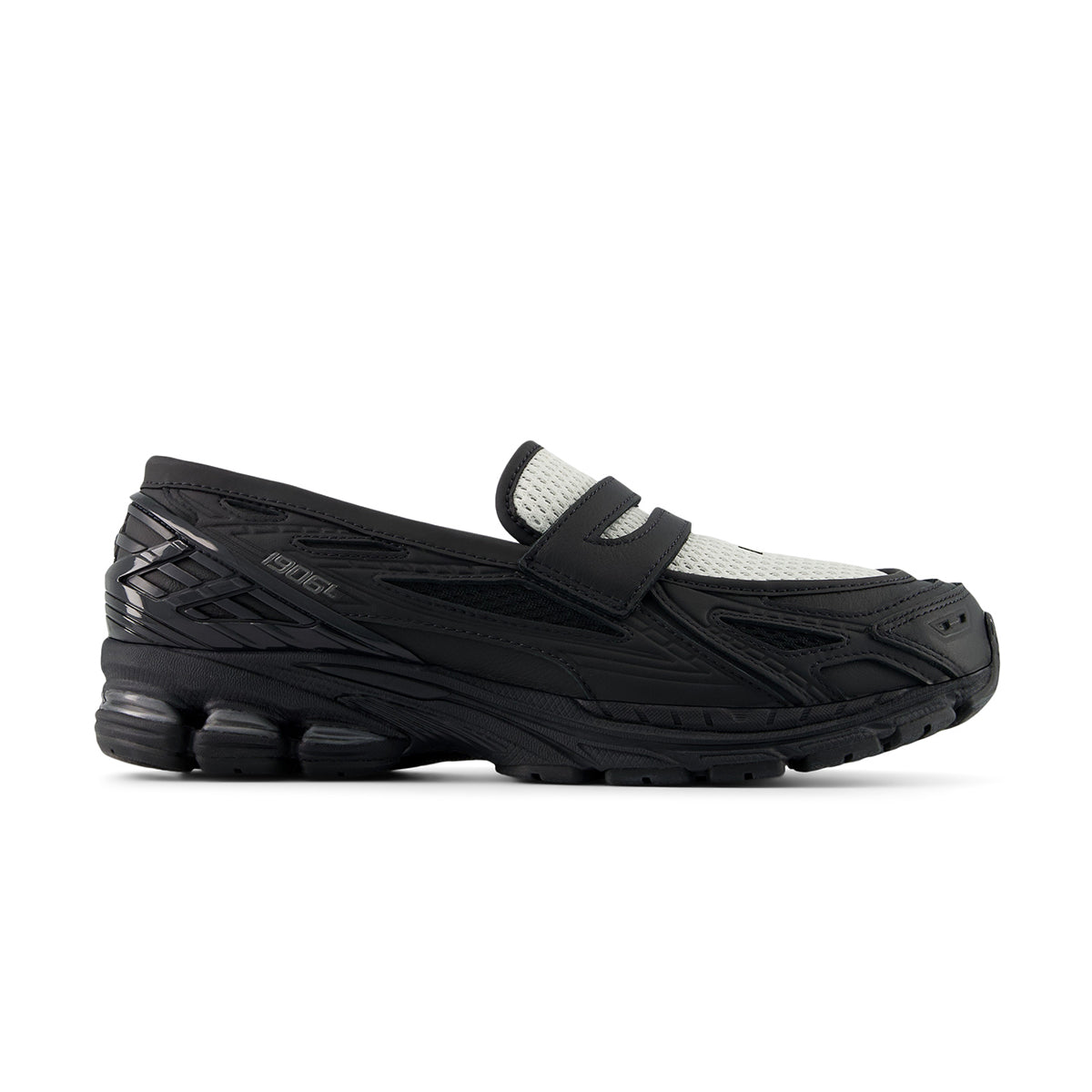 1906 Loafer 'Black Angora'