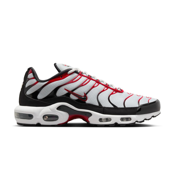 white black nike air max plus