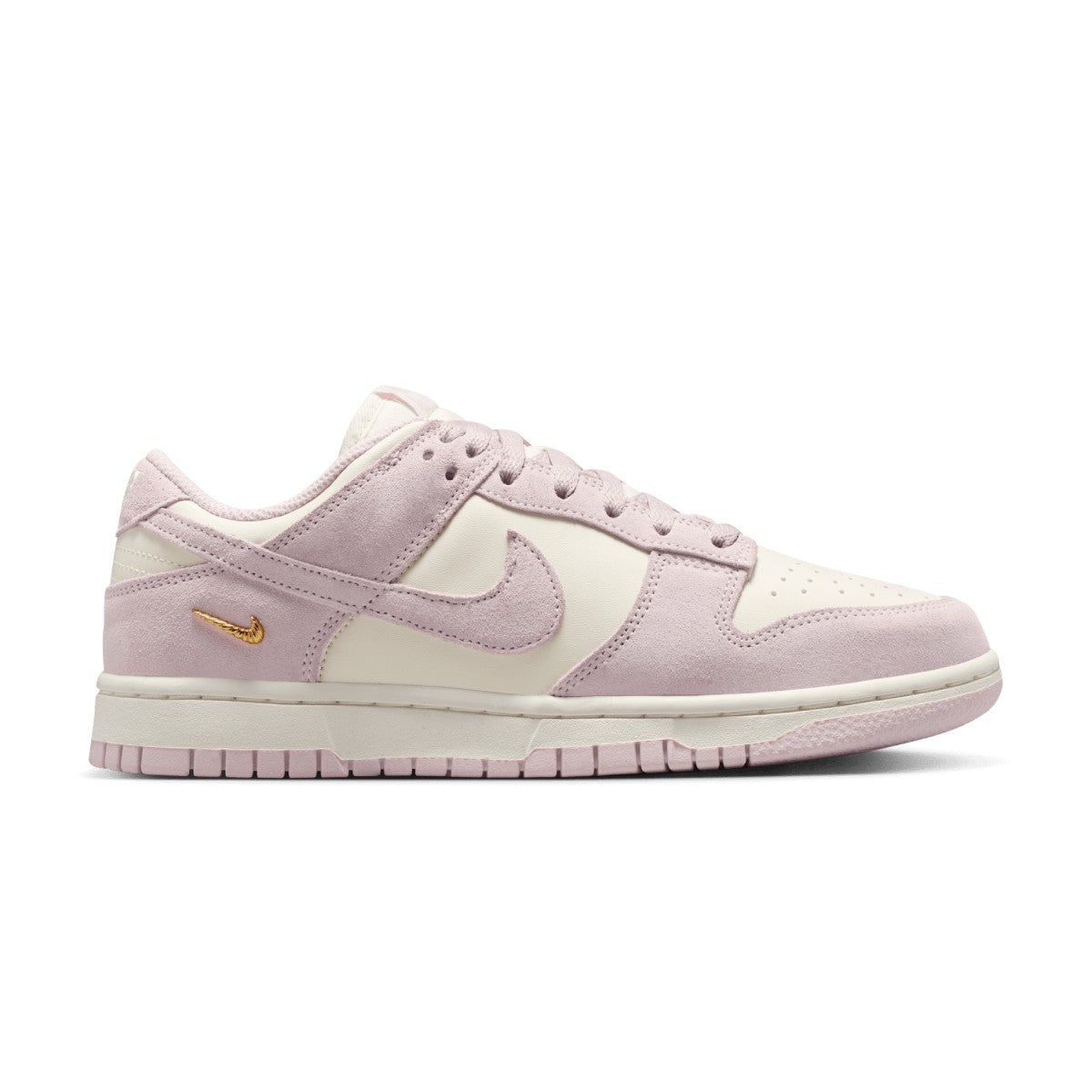 Wmns Dunk Low 'Pearl Pink'