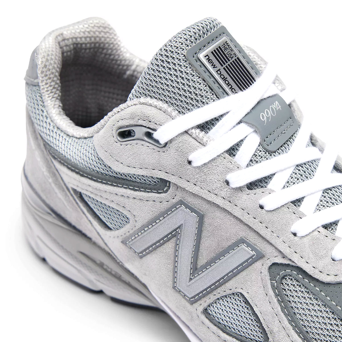 in USA 990v4 Core 'Grey 006 White'