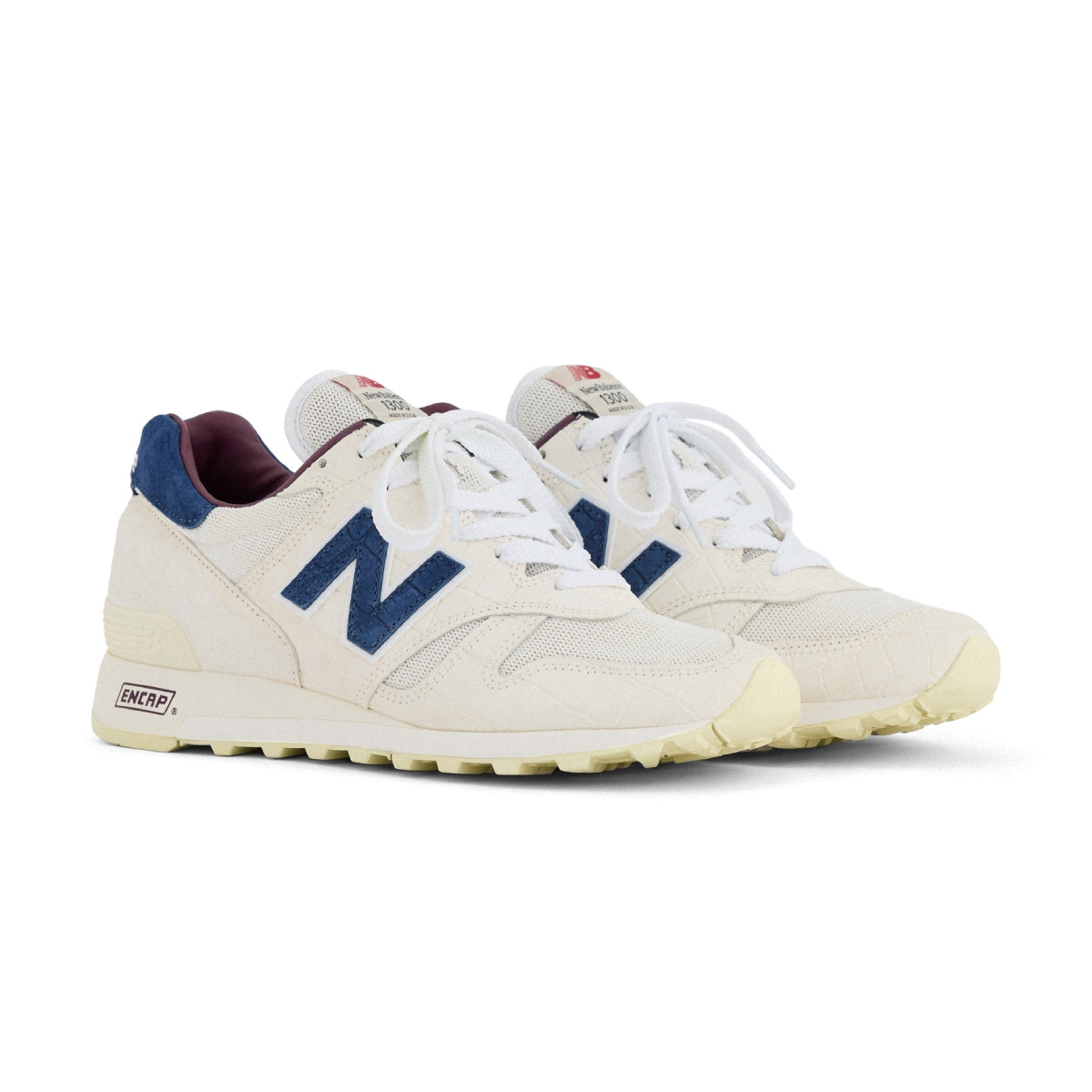 in USA 1300 'Angora Blue Oyster'