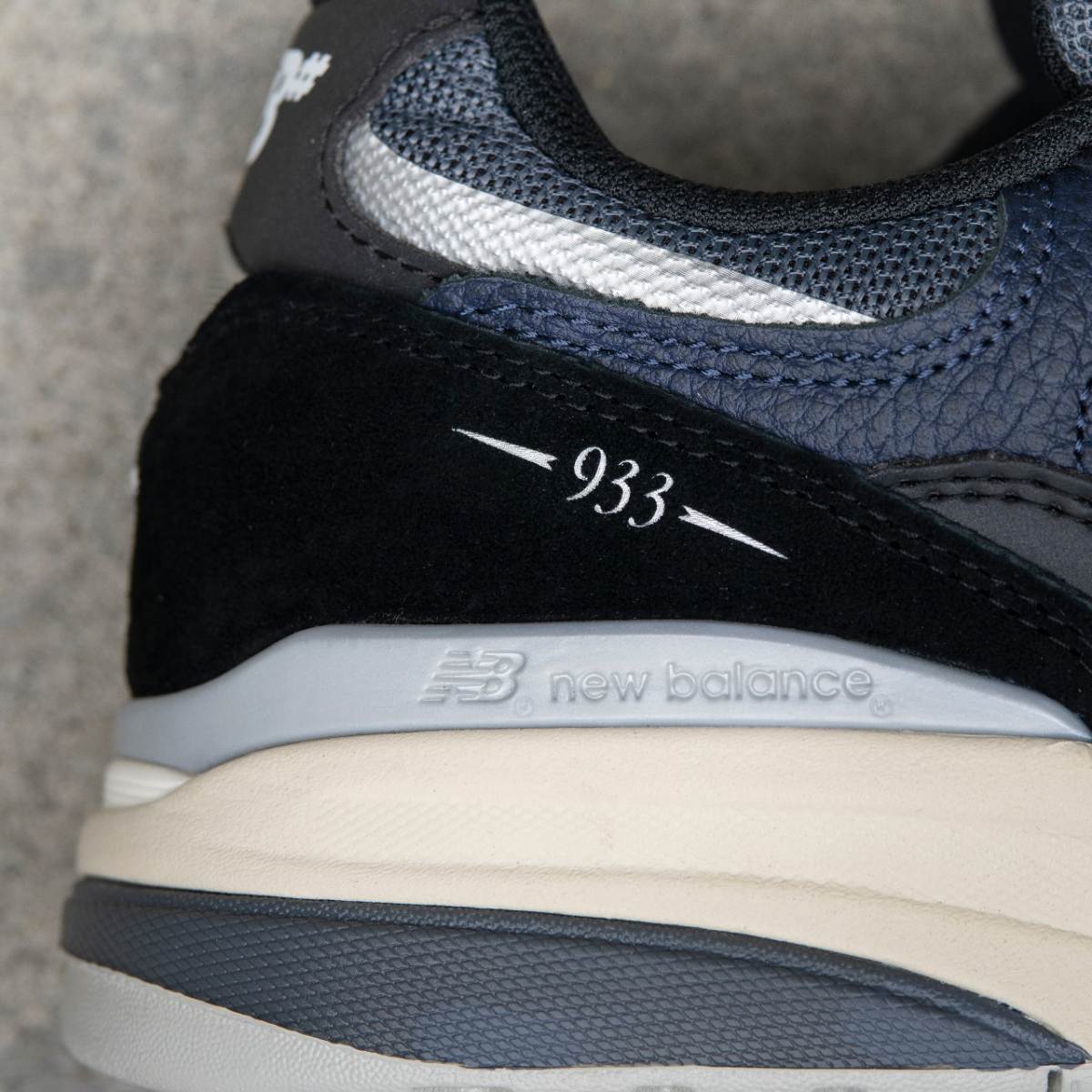 + Andrew Reynolds Numeric 933 'Black Eclipse'