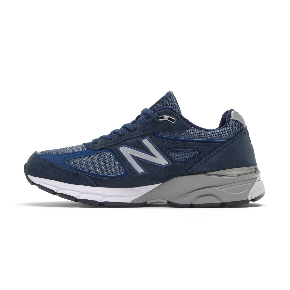 in USA 990v4 'Navy Silver'