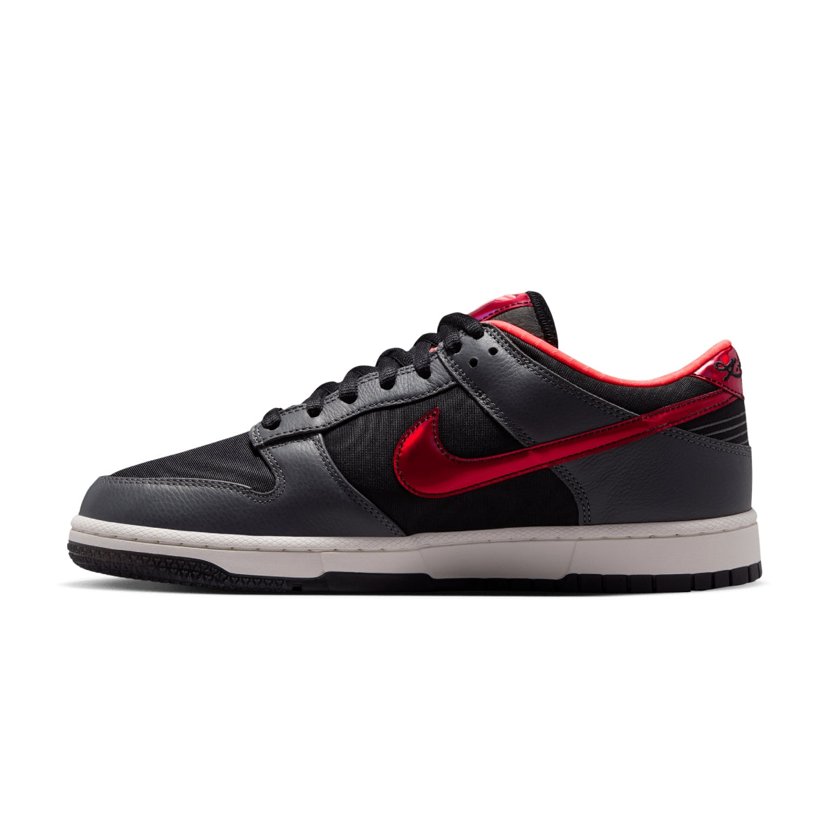 + Kobe Dunk Low Protro 'WNBA'