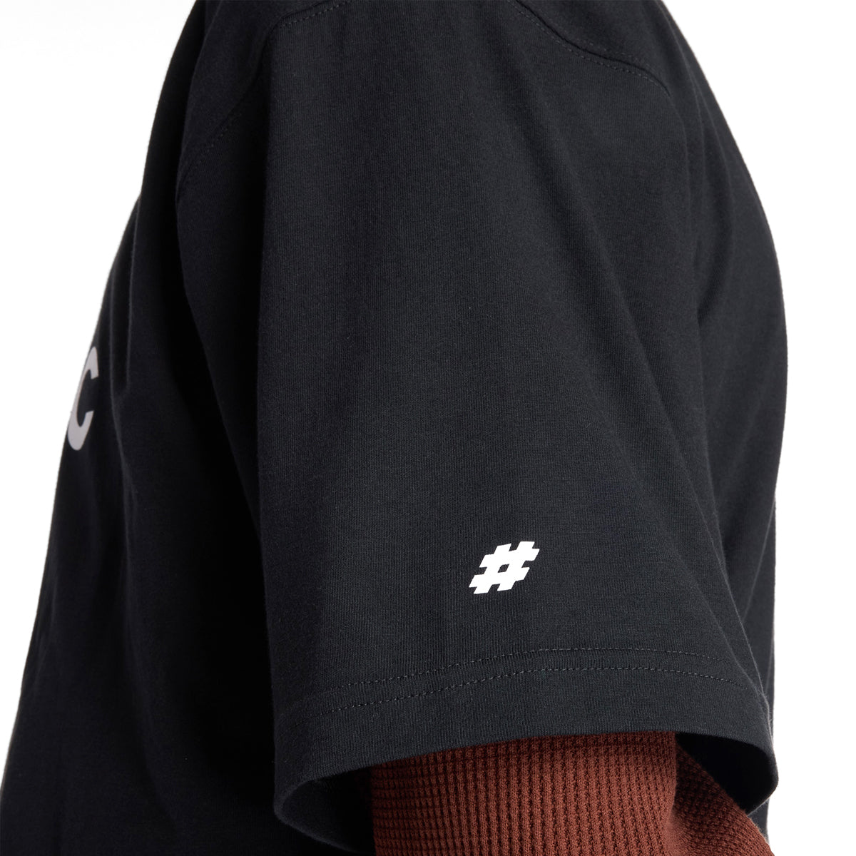 Numeric Linear Logo Tee 'Black'