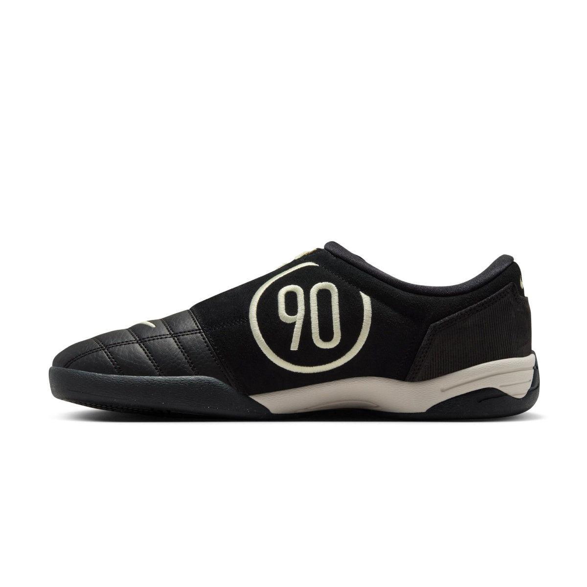 Total 90 'Black Metallic Gold'