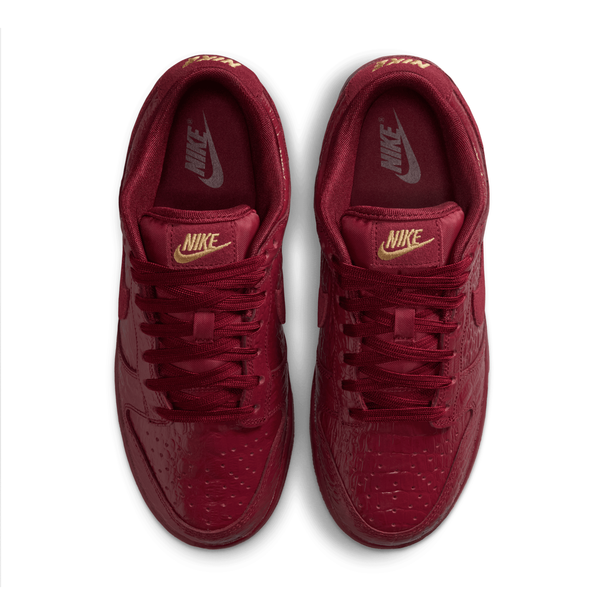 Wmns Dunk Low 'Crocs Team Red'