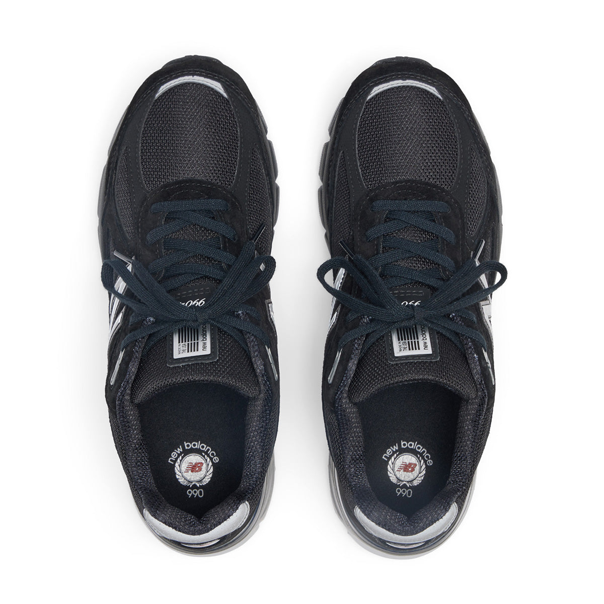 in USA 990v4 'Black Silver'