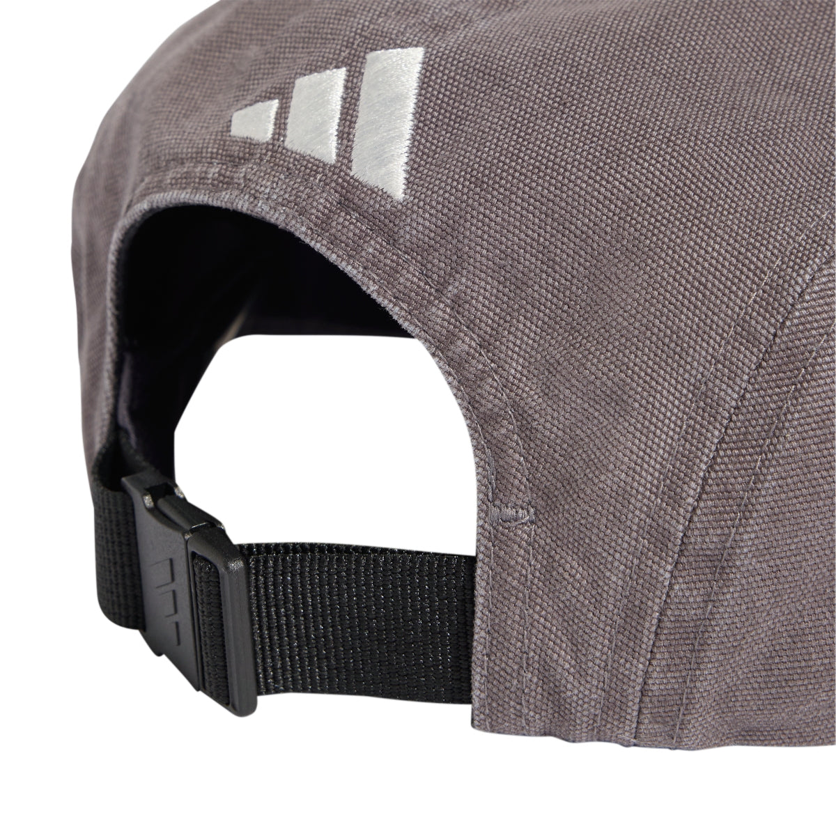 + AMG Petronas Formula 1 Team Silver Arrows Flat Cap 'Granite'