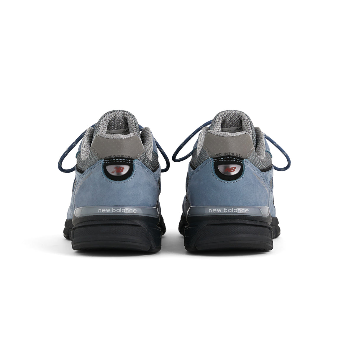 in USA 990v4 'Artic grey'