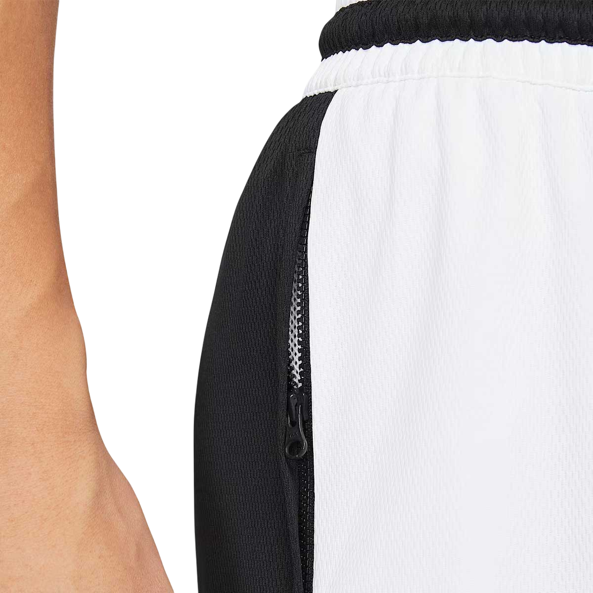 Dri-Fit 8” Basketball Shorts ‘Black White’