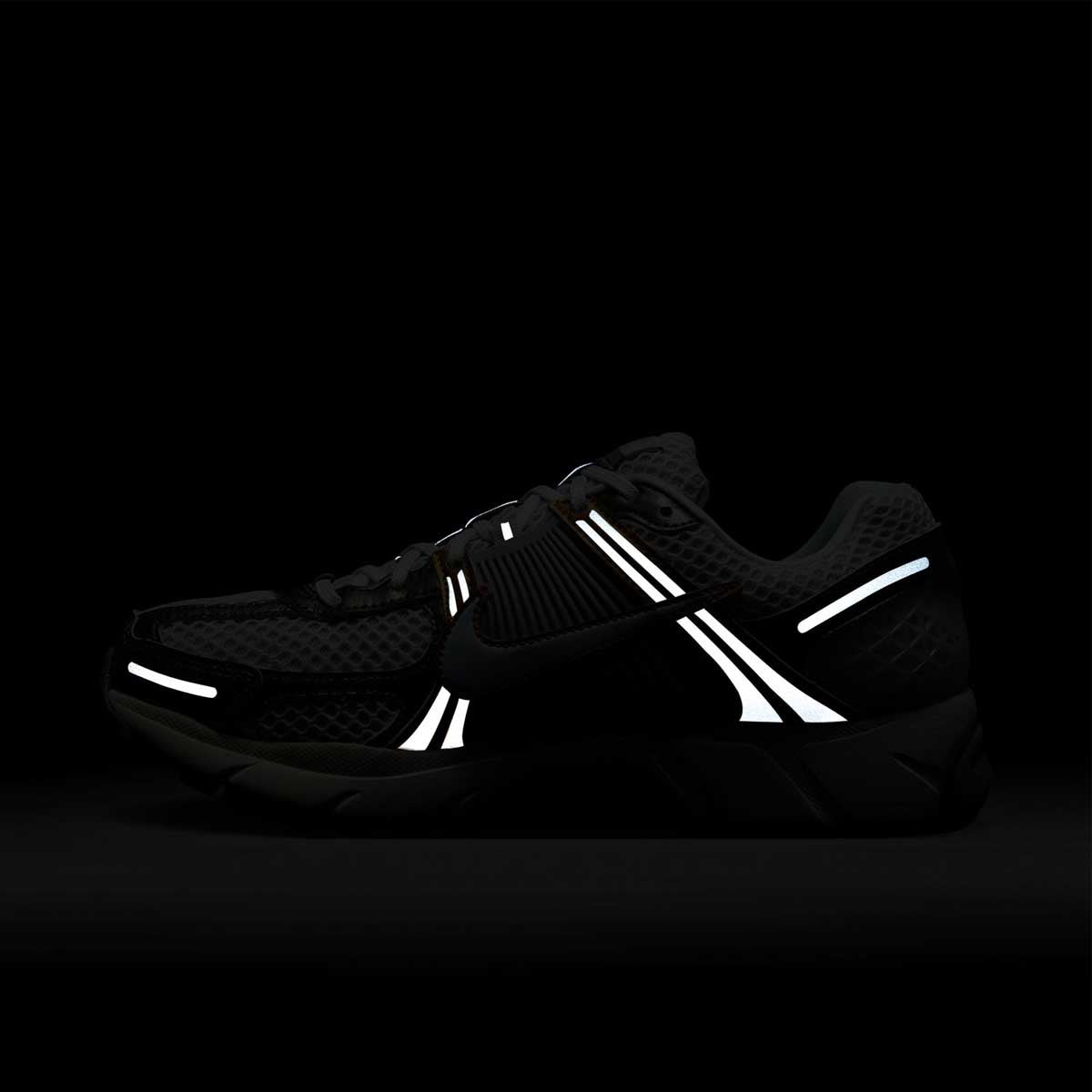 Zoom Vomero 5 'Platinum Tint'