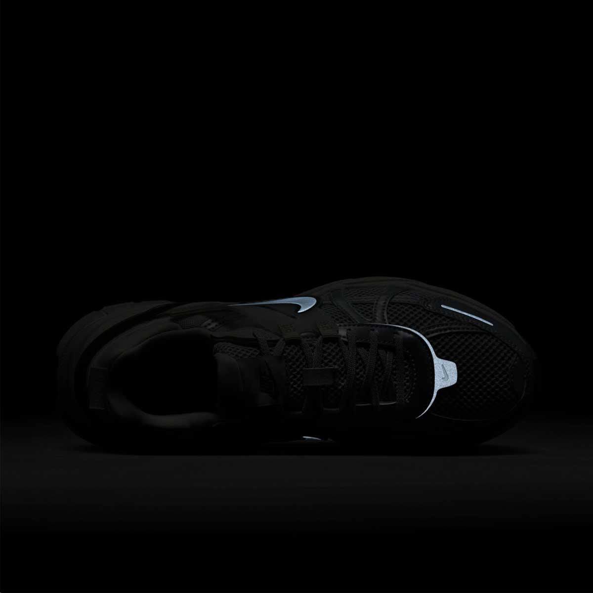 Wmns V2K Run 'Photon Dust Light Silver'