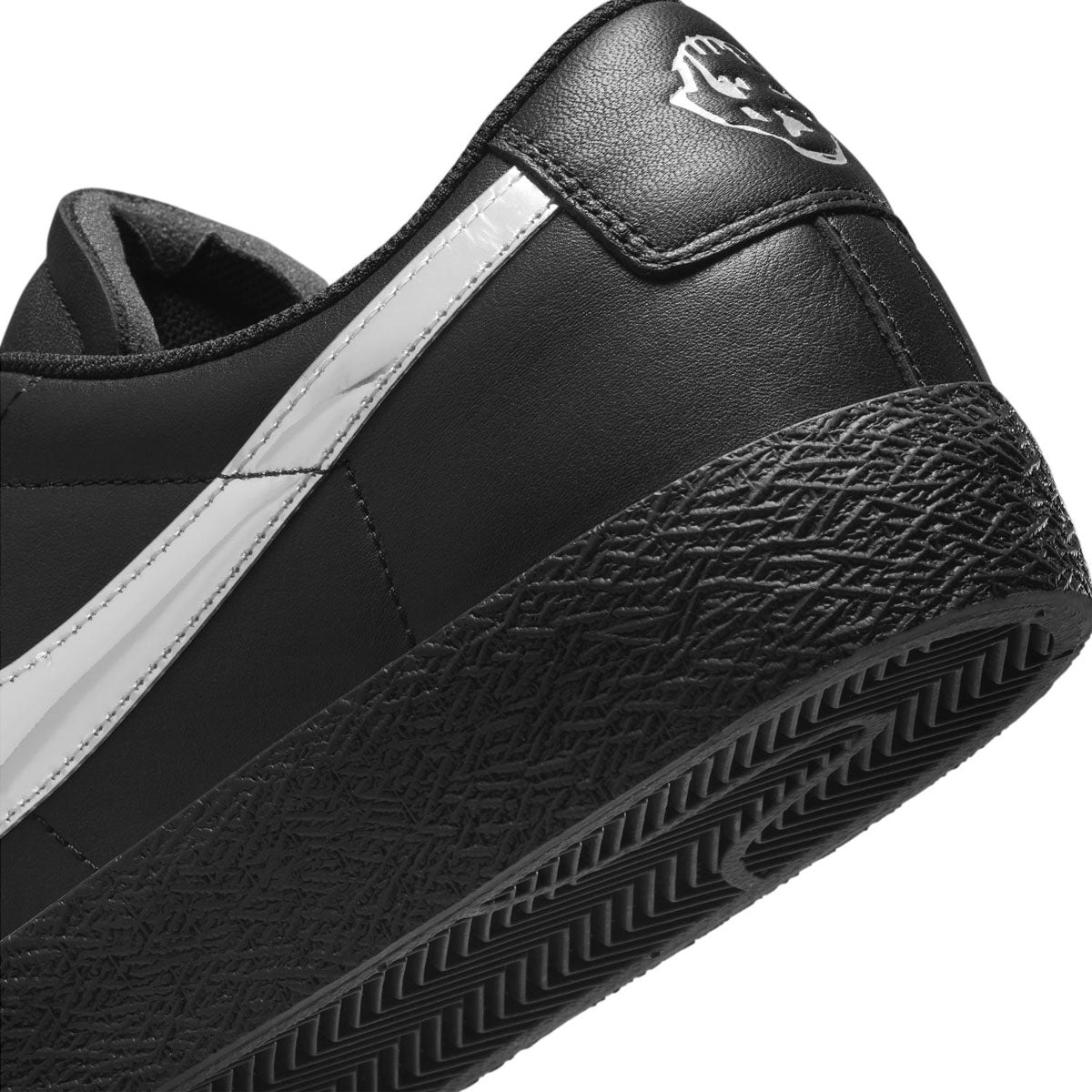 '+ Dancer Skateboards SB Zoom Blazer Low 'Black Metallic Silver'