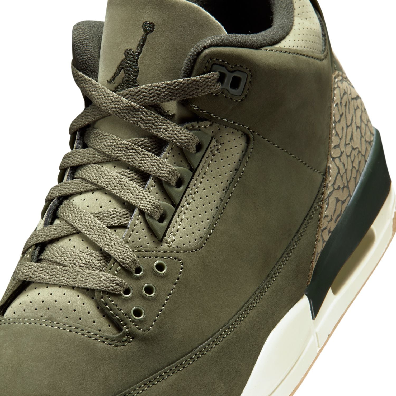 Air Jordan 3 Retro 'Family Affair'