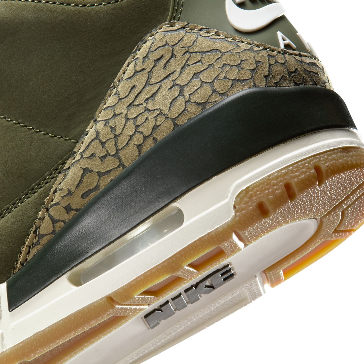 Air Jordan 3 Retro 'Family Affair'