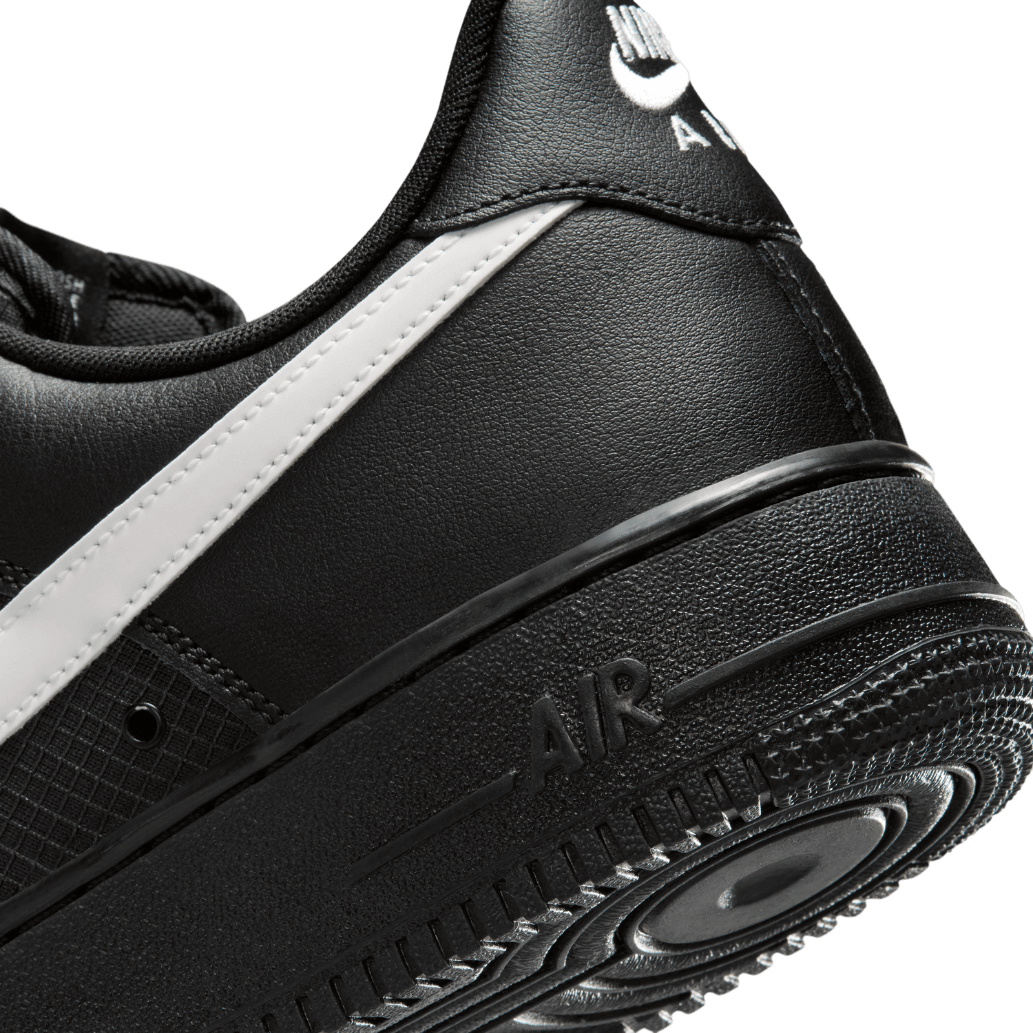 Air Force 1 '07 LV8 'Black White'