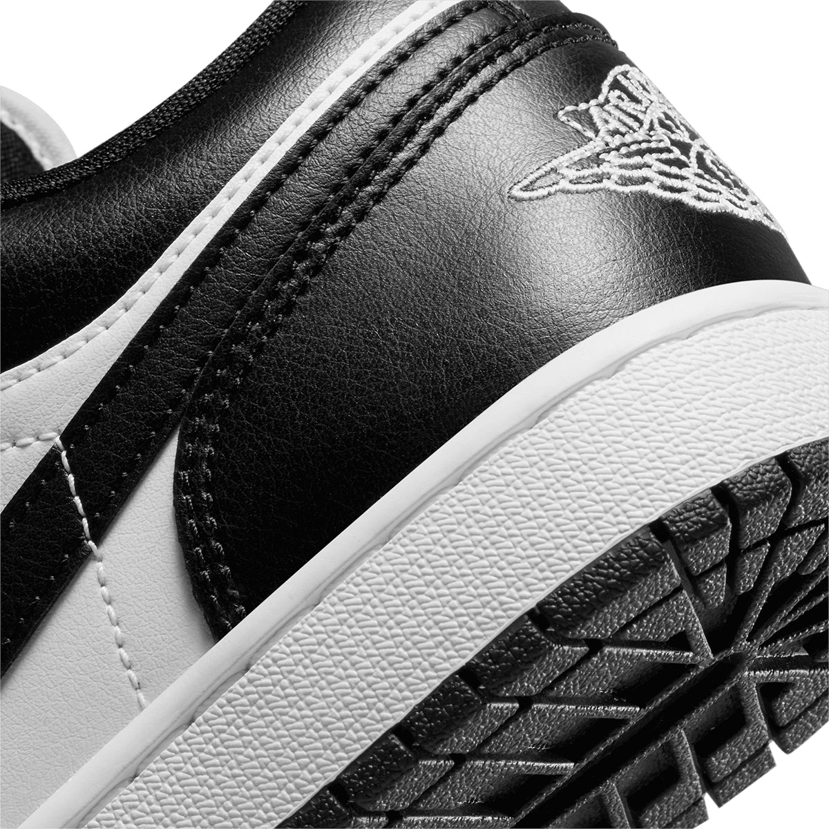 Wmns Air Jordan 1 Low 'Black White'