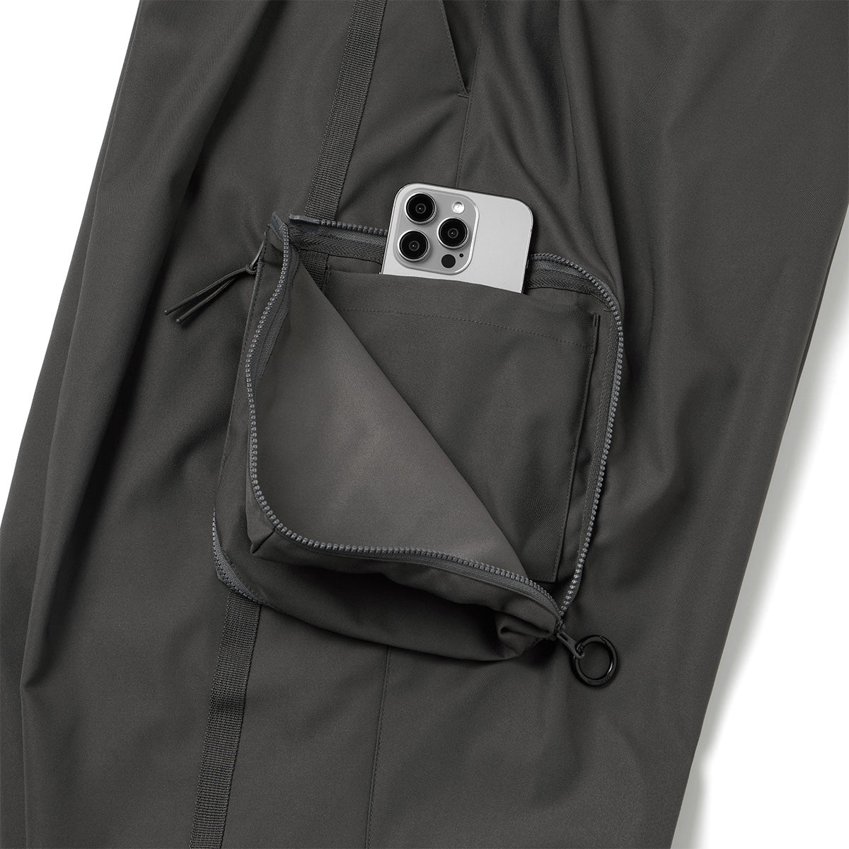 8SE-01P 4DX Module Tech Utility Pants 'Iron'