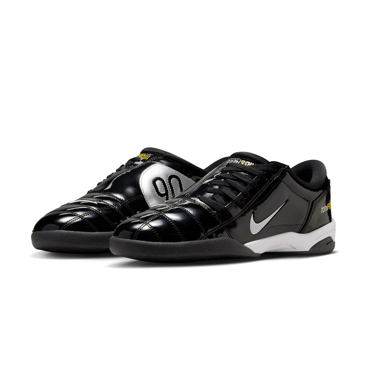 Total 90 III 'Black White'