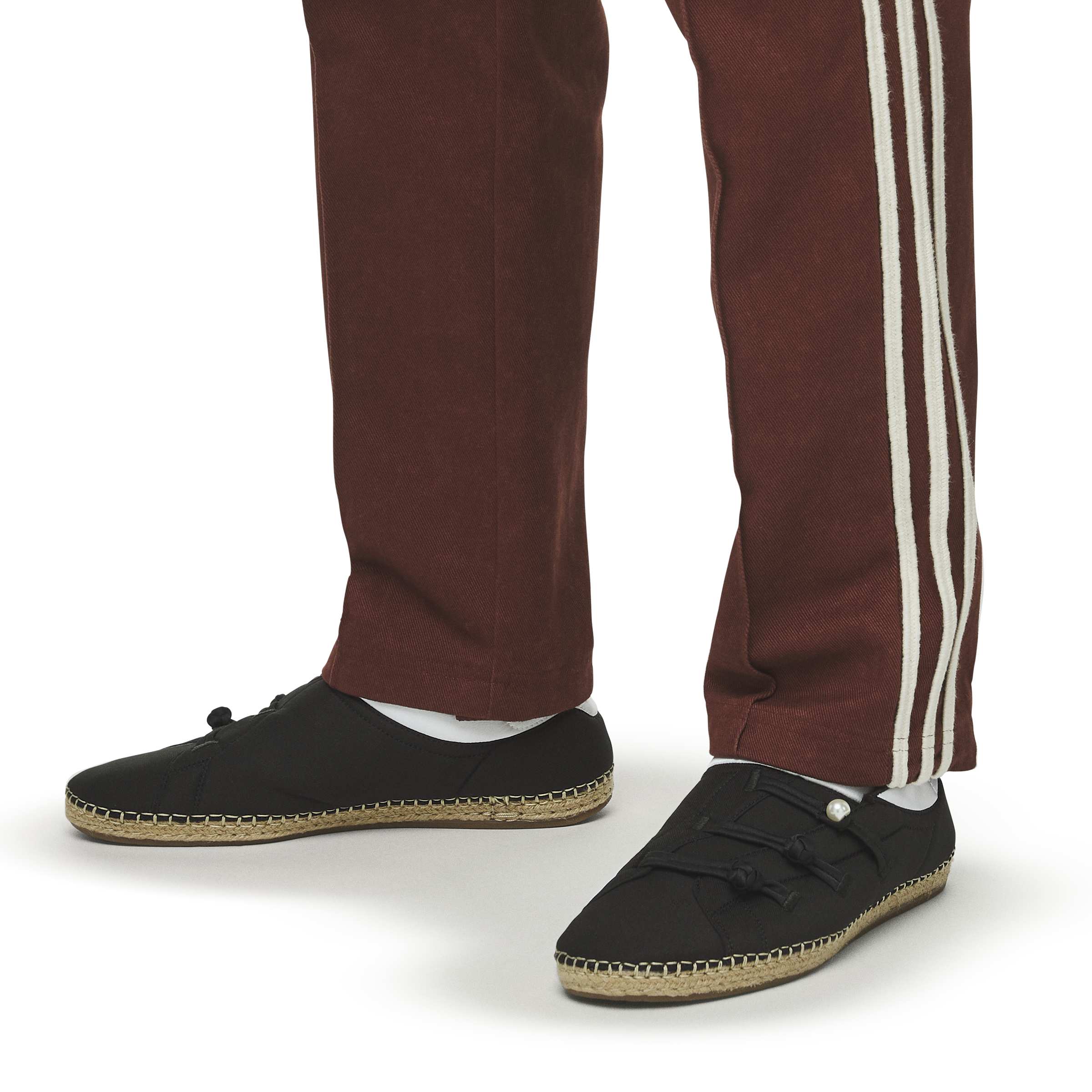 + CLOT Qi Flow 'Core Black Cloud White'