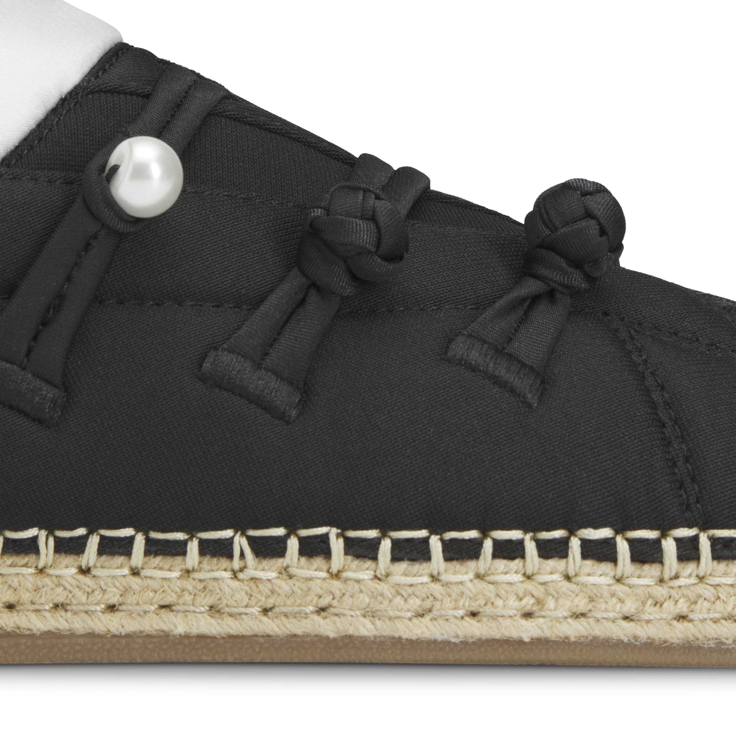 + CLOT Qi Flow 'Core Black Cloud White'