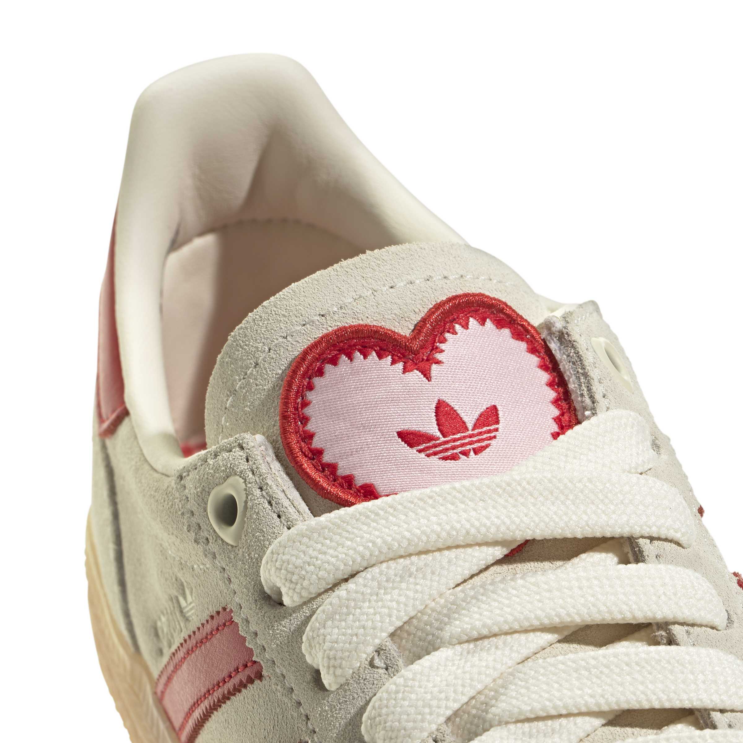 Wmns Handball Spezial 'Valentine’s Day'