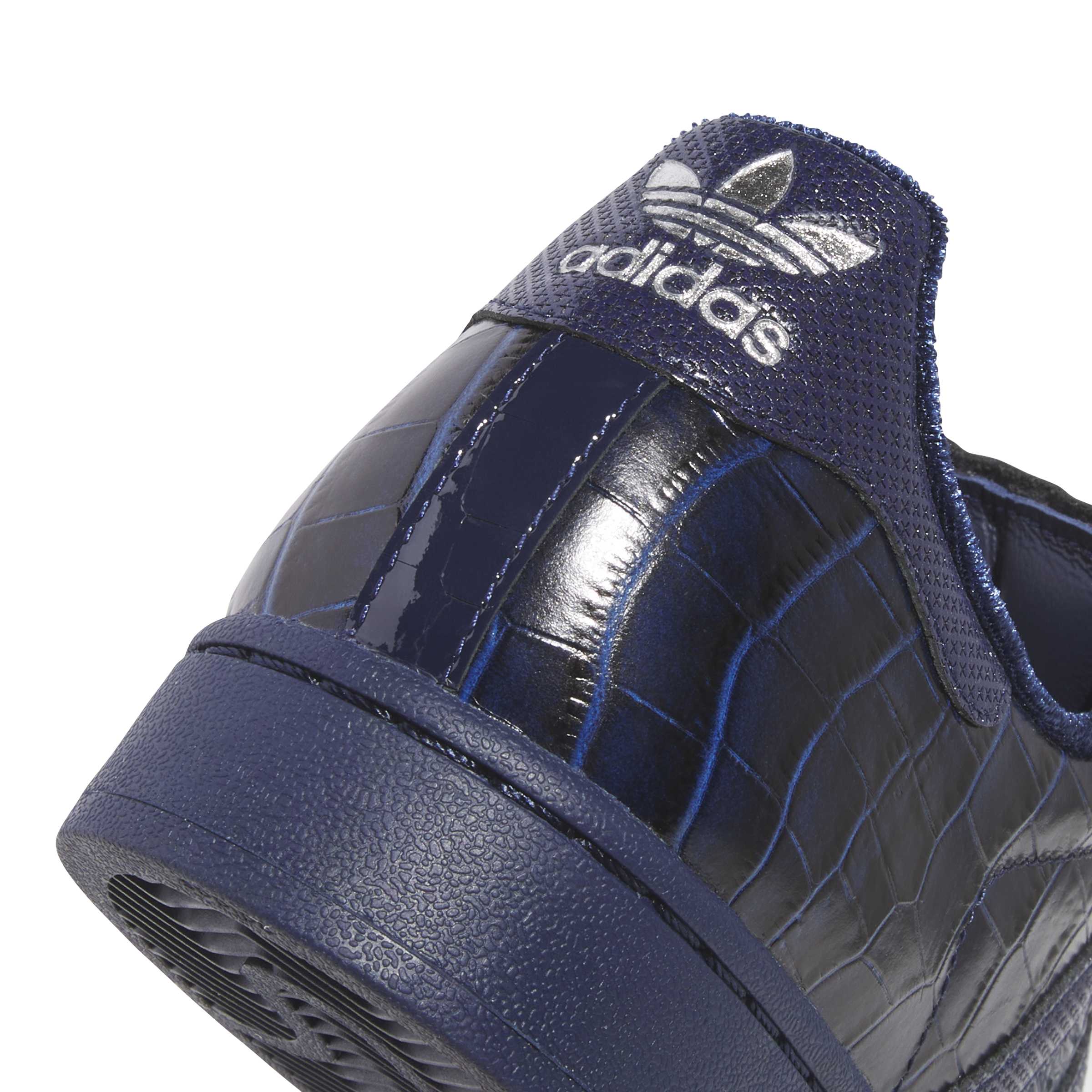 + Anthony Edwards Superstar II 'Navy Croc'