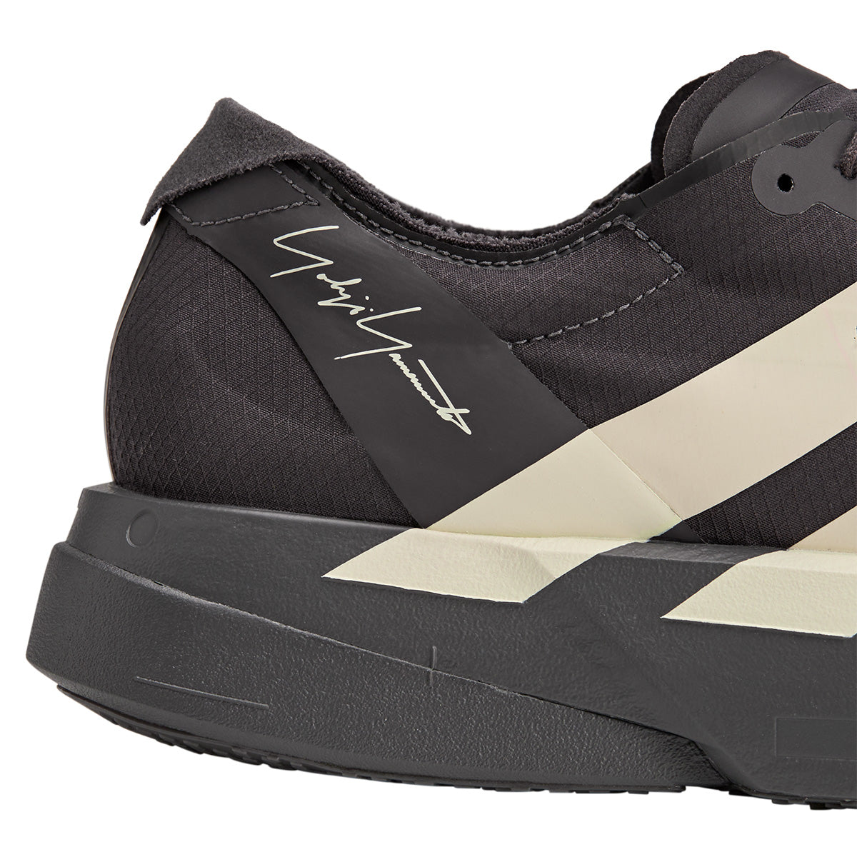 Adios Pro 4 'Utility Black'