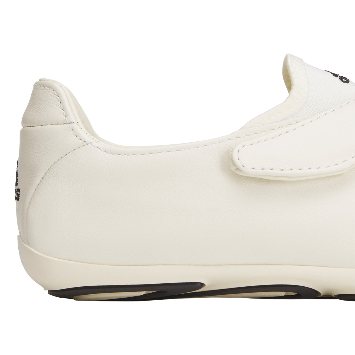 + Pharrell Vario Flat Earther 'Chalk White Black'