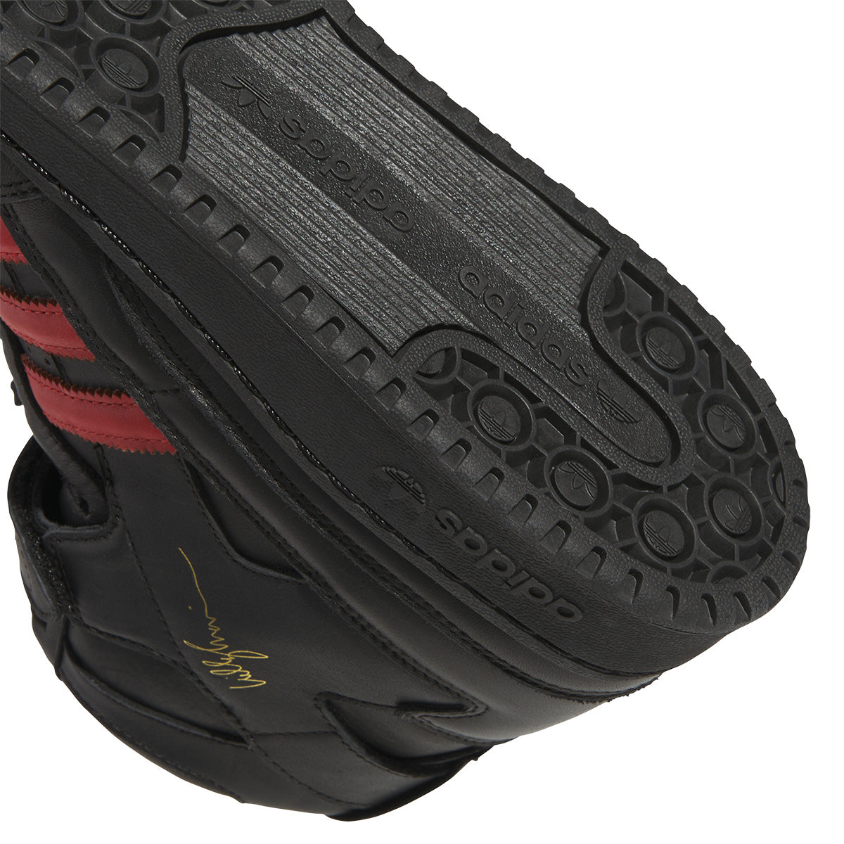 + Willy Chavarria Forum 84 Hi 'Core Black Red'