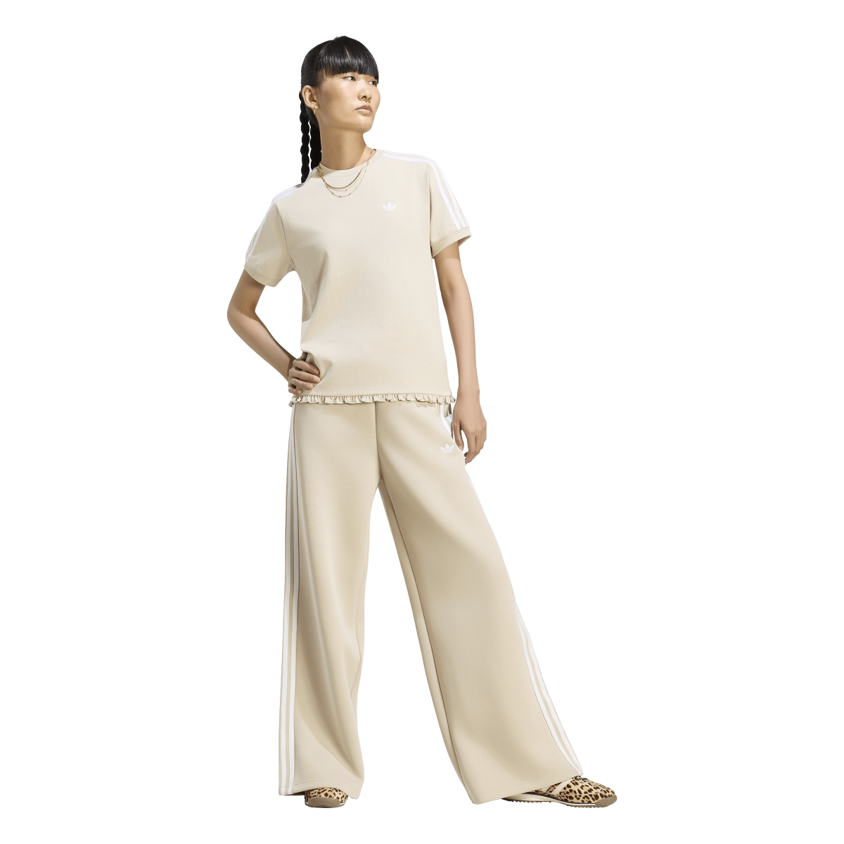 Pleated 3s Tee 'Khaki Three'