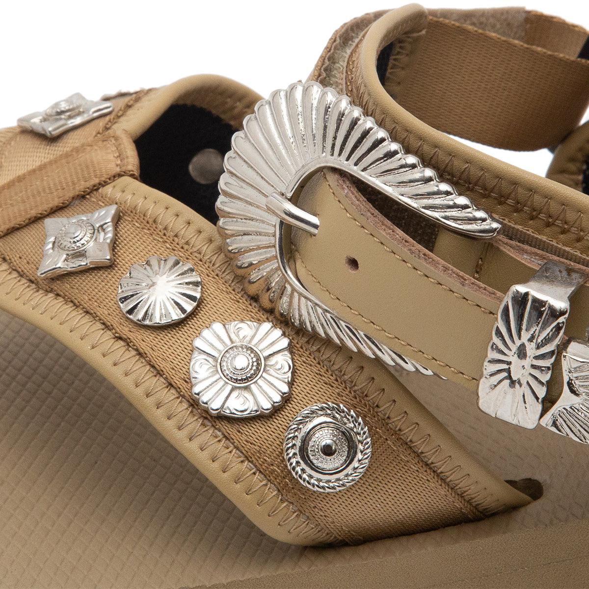 + Toga Virilis TONO 'Beige'