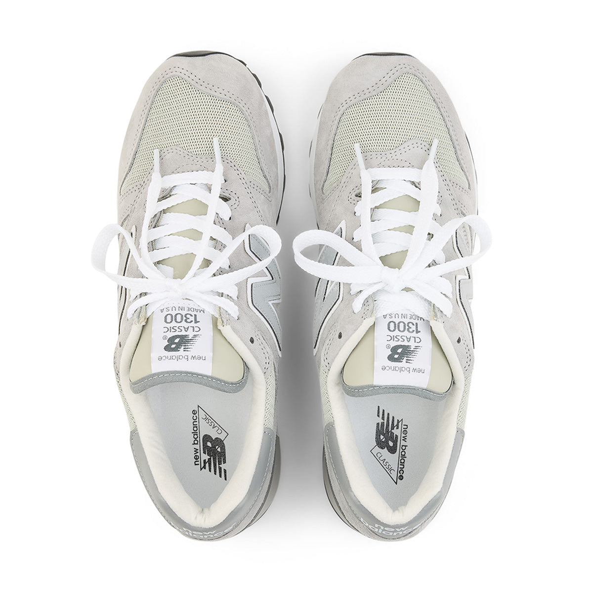 in USA 1300 'Harbour Grey'