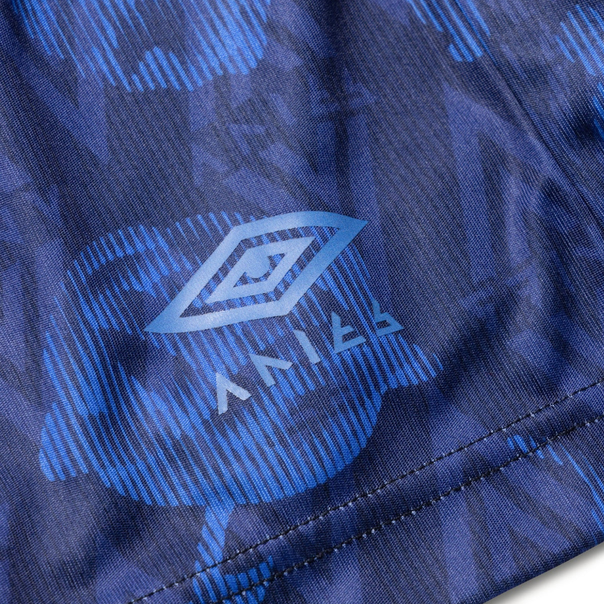 + Umbro Roses Football Shorts 'Blue'