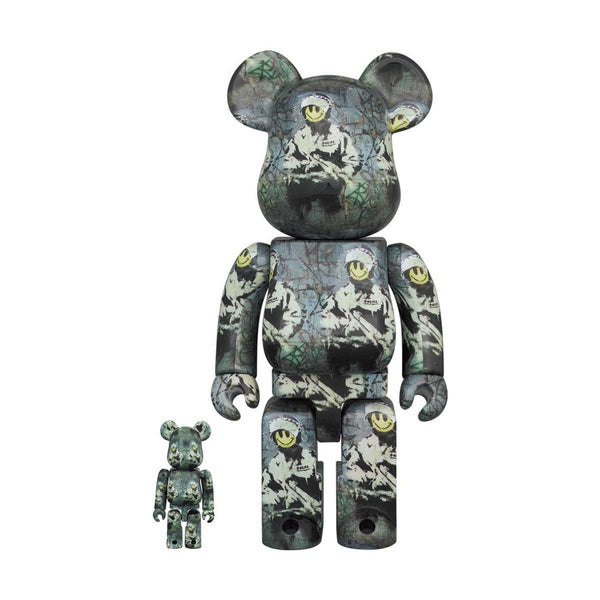 Medicom Toy + BRANDALISM Be@rbrick 100% + 400% 'Riot Cop ...