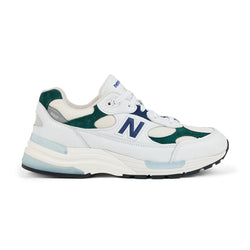 in USA 992 'White Marsh Green'