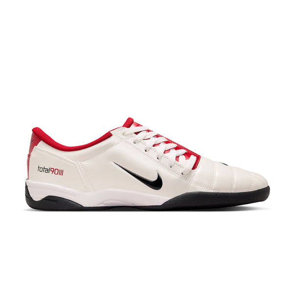 Total 90 'White Gym Red'