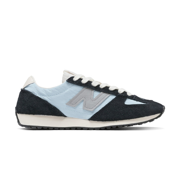 471 'Light Chrome Blue'
