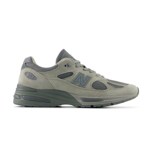 in UK + thisisneverthat 991 'Grey'