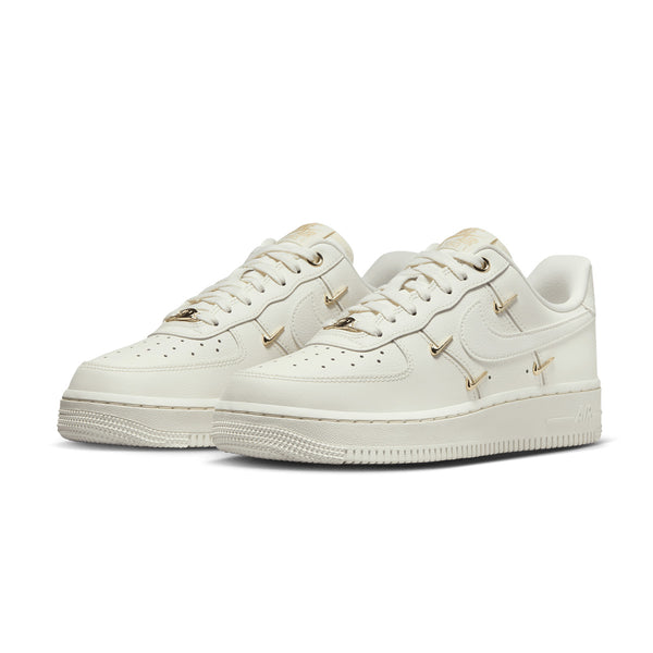 Wmns Air Force 1 '07 LX 'Sail Metallic Gold'