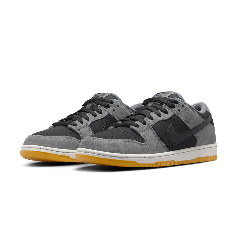 SB Dunk Low Pro 'Dark Smoke Grey'