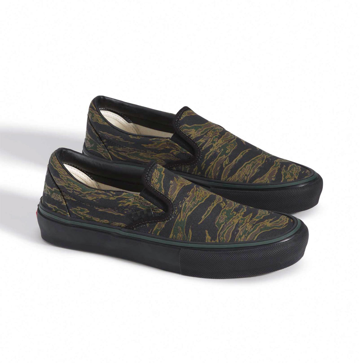 Skate Slip-Ons 'Tiger Camo Green'
