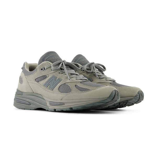 in UK + thisisneverthat 991 'Grey'