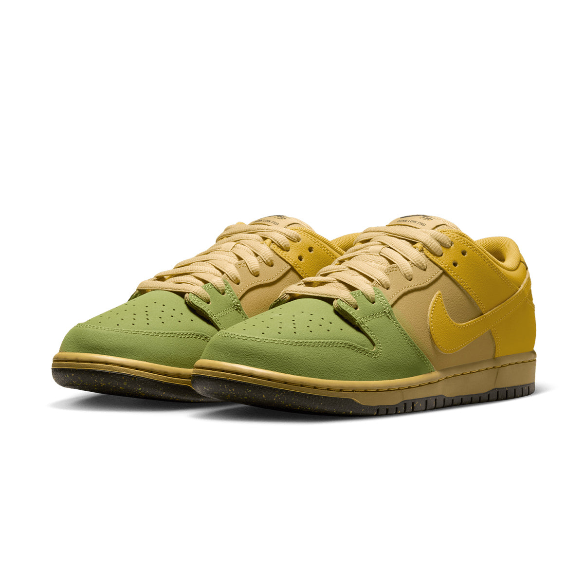 SB Dunk Low Pro 'Saffron Quartz'
