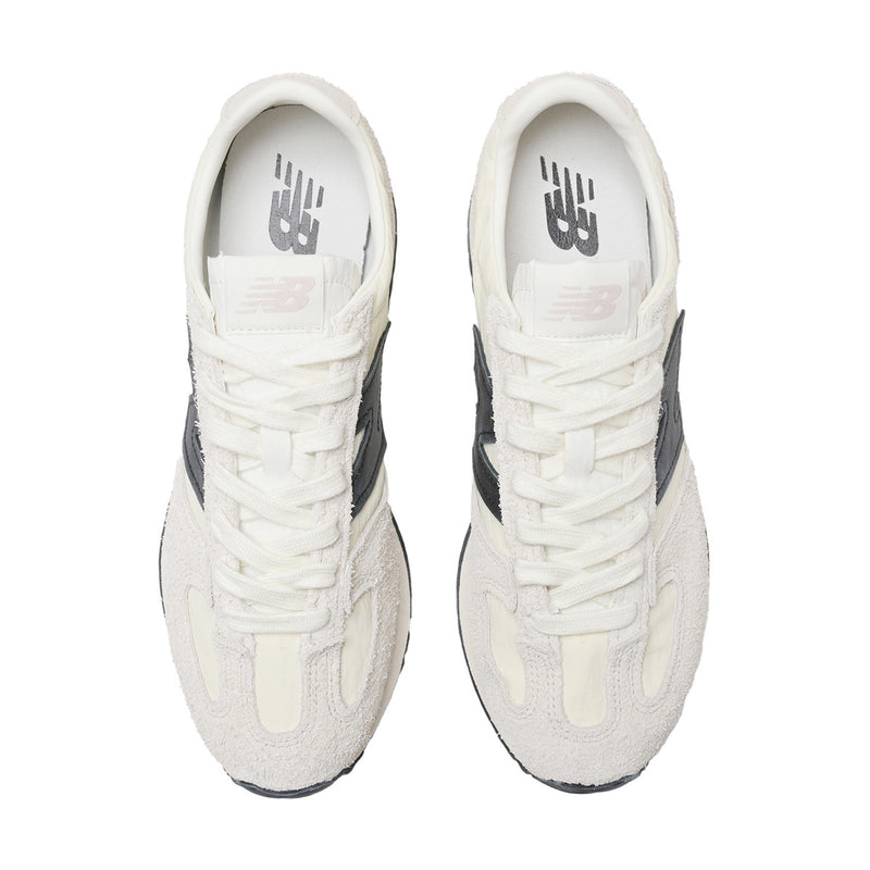 471 'Linen Angora'