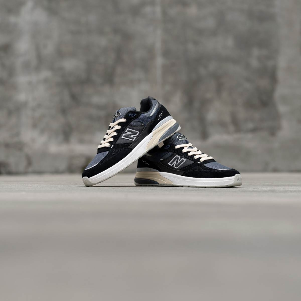 + Andrew Reynolds Numeric 933 'Black Eclipse'