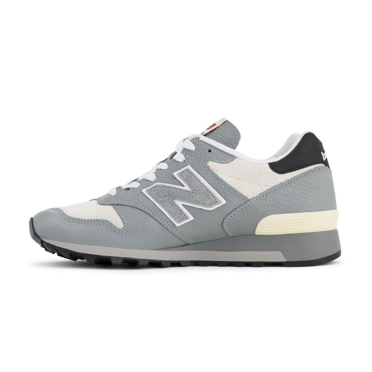 in USA 1300 'Slate Grey'